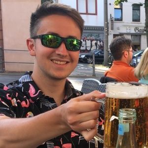 Meet your Posher, Alex